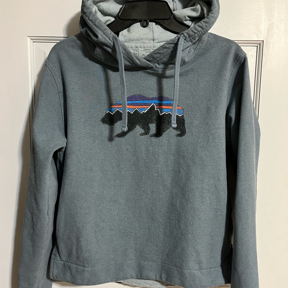 Women’s Slate Blue Graphic Hoodie with Bear Motif